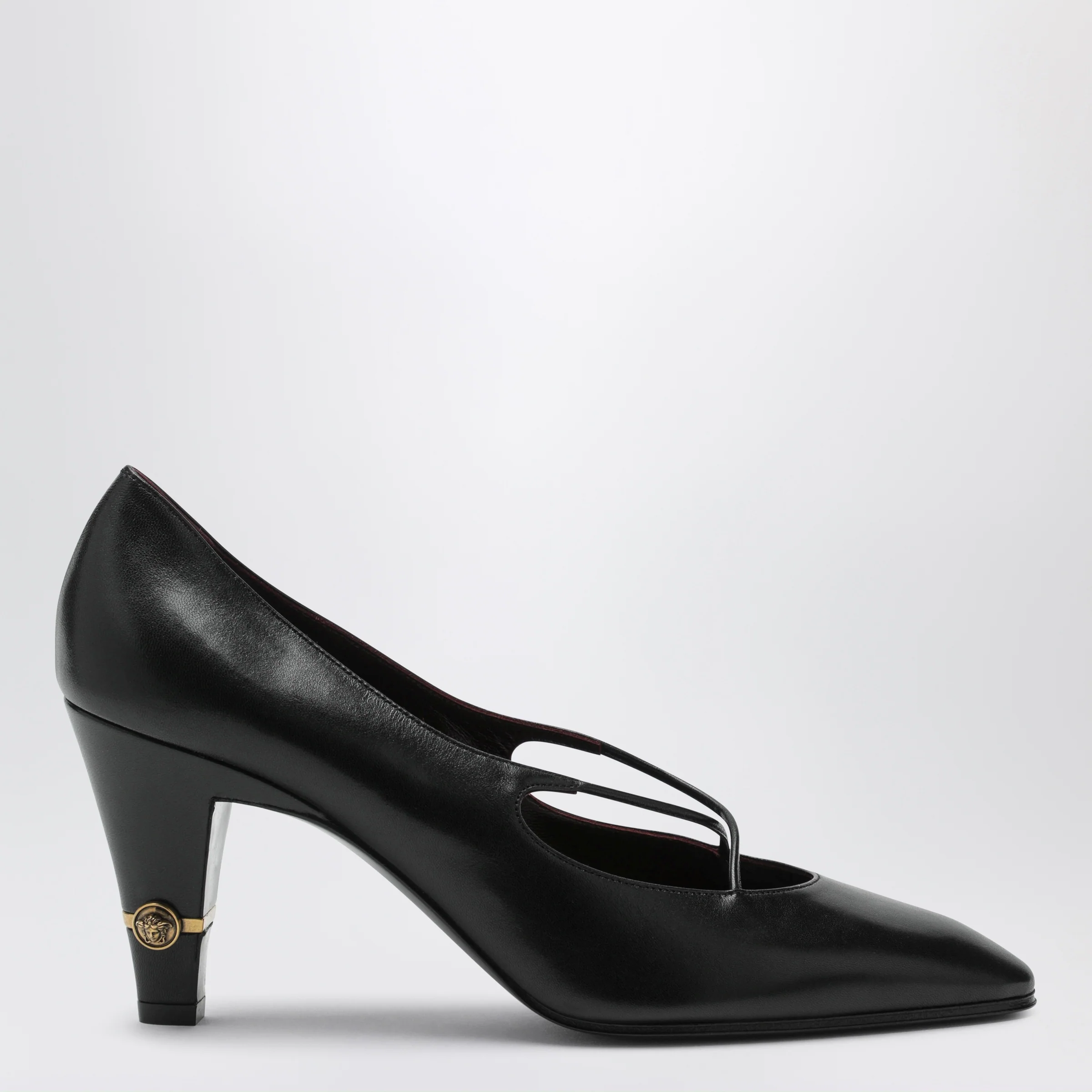 Versace Giulietta pumps in black leather