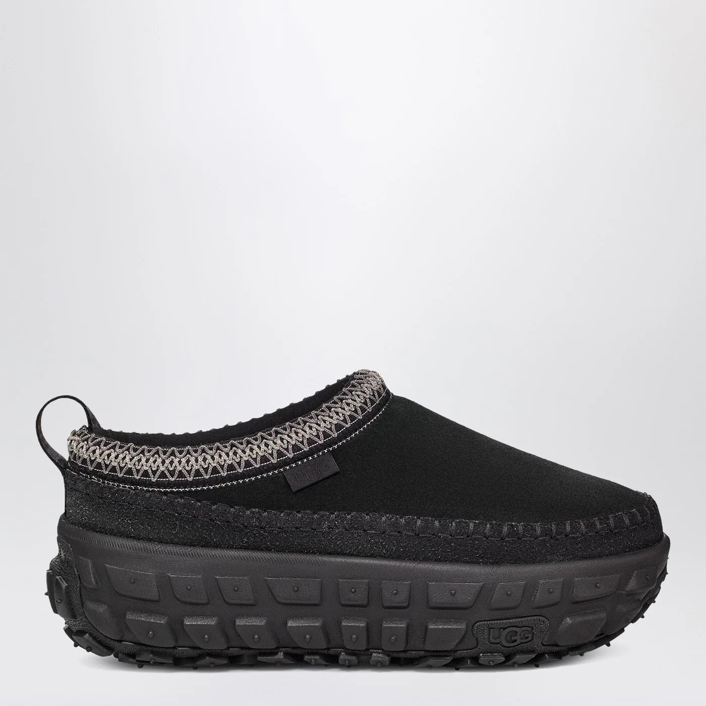 UGG Venture Daze black suede