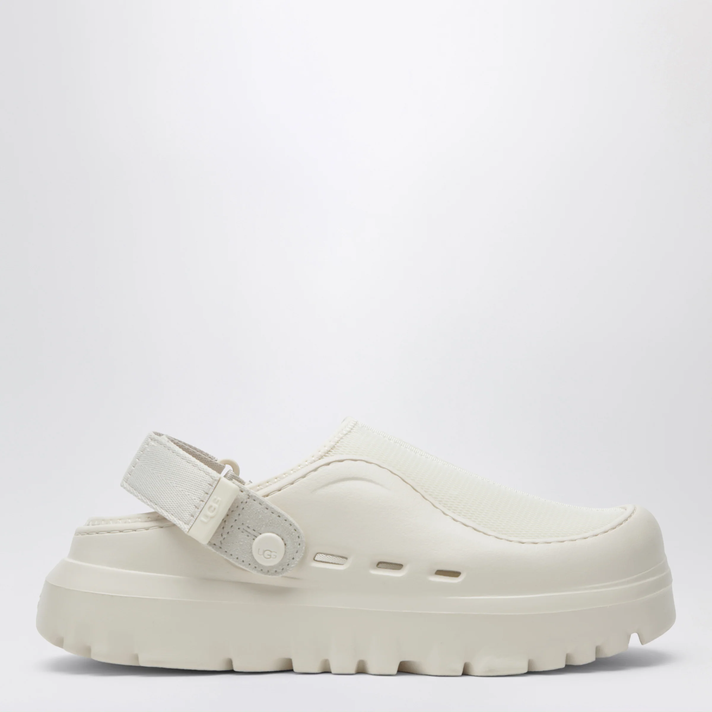 UGG Men's PeakMod mesh clogs in white