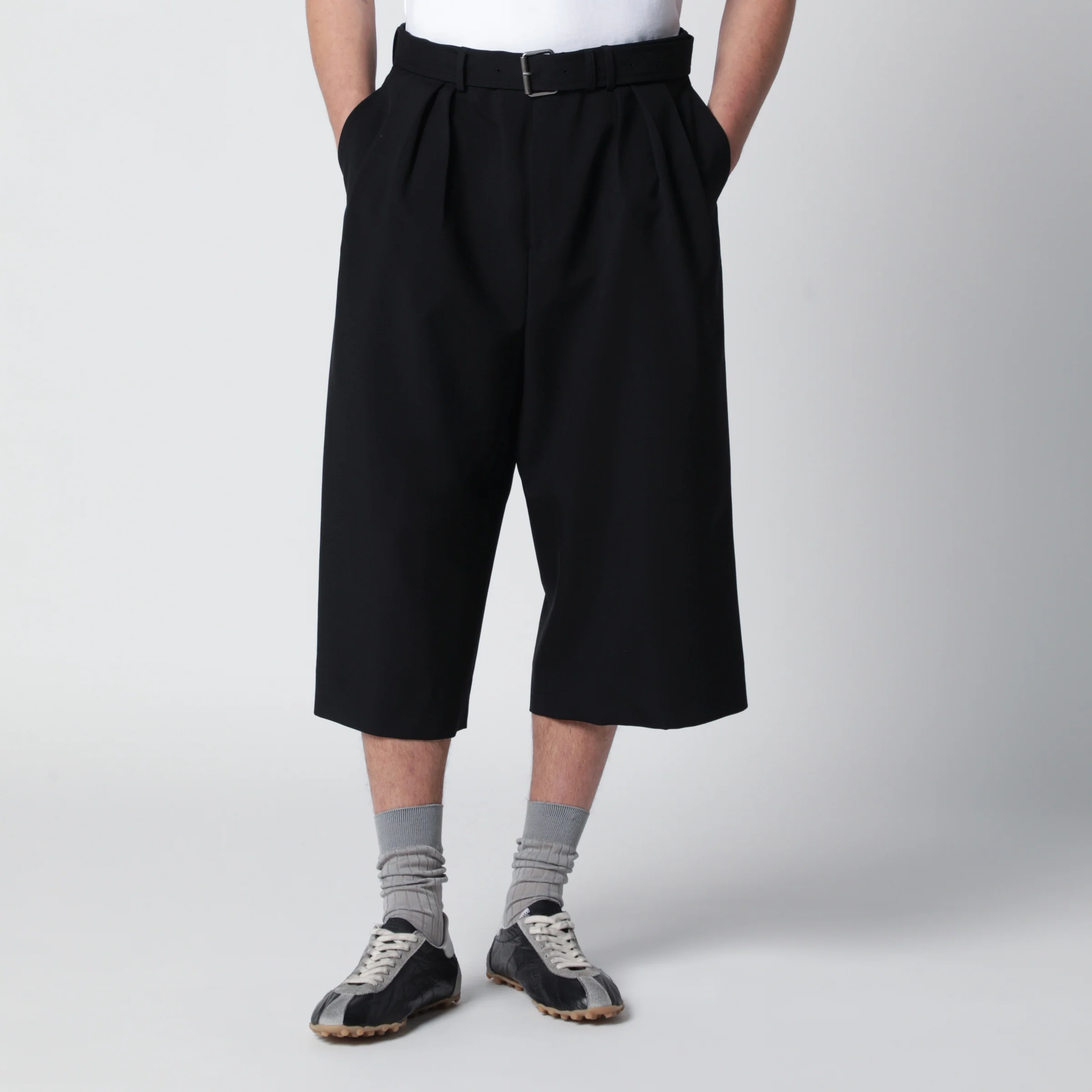 Dries Van Noten Black cropped wide trousers in wool blend
