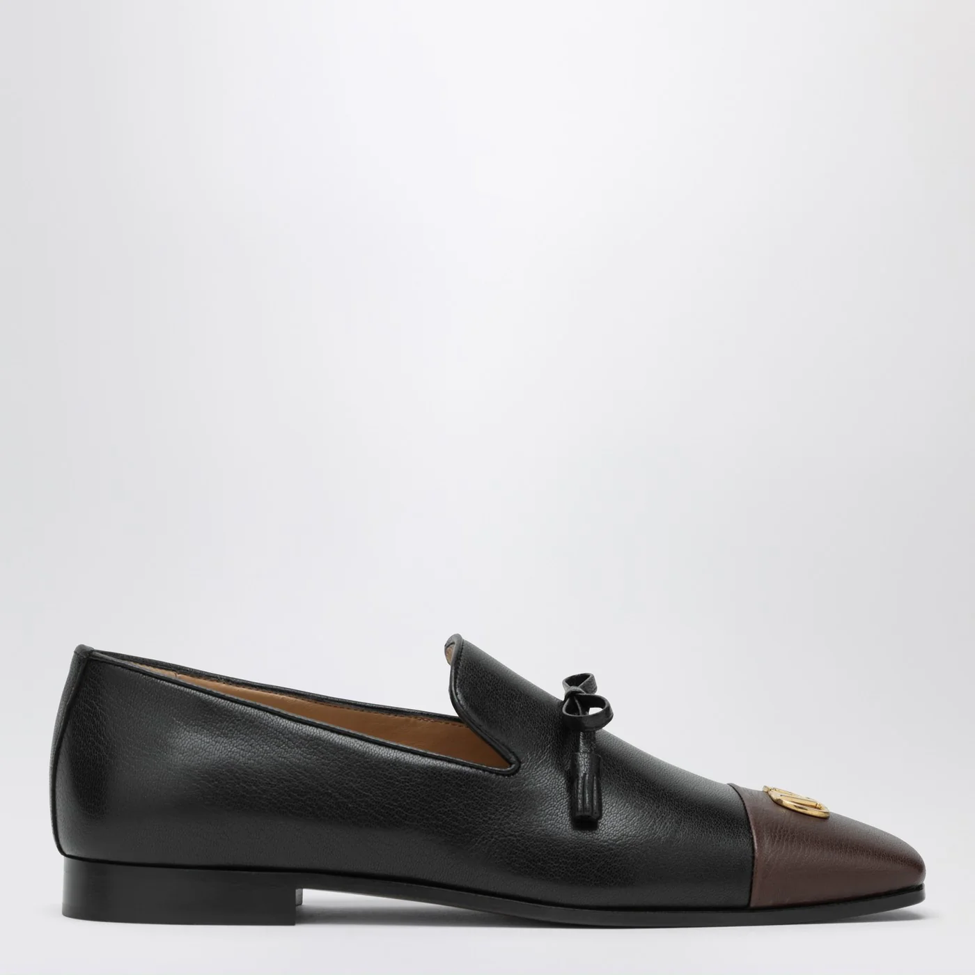 Valentino Garavani Babouchoes VLogo Loafers in Leather