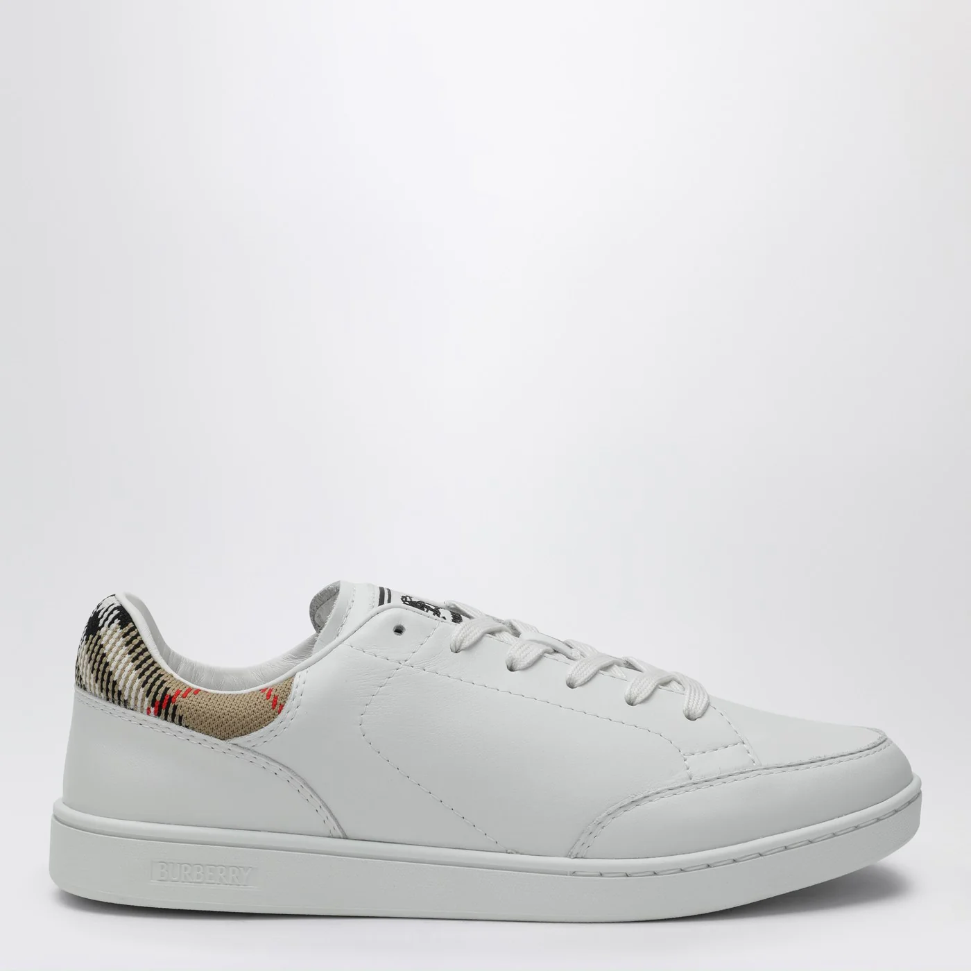 Burberry Set sneakers in white leather and Check