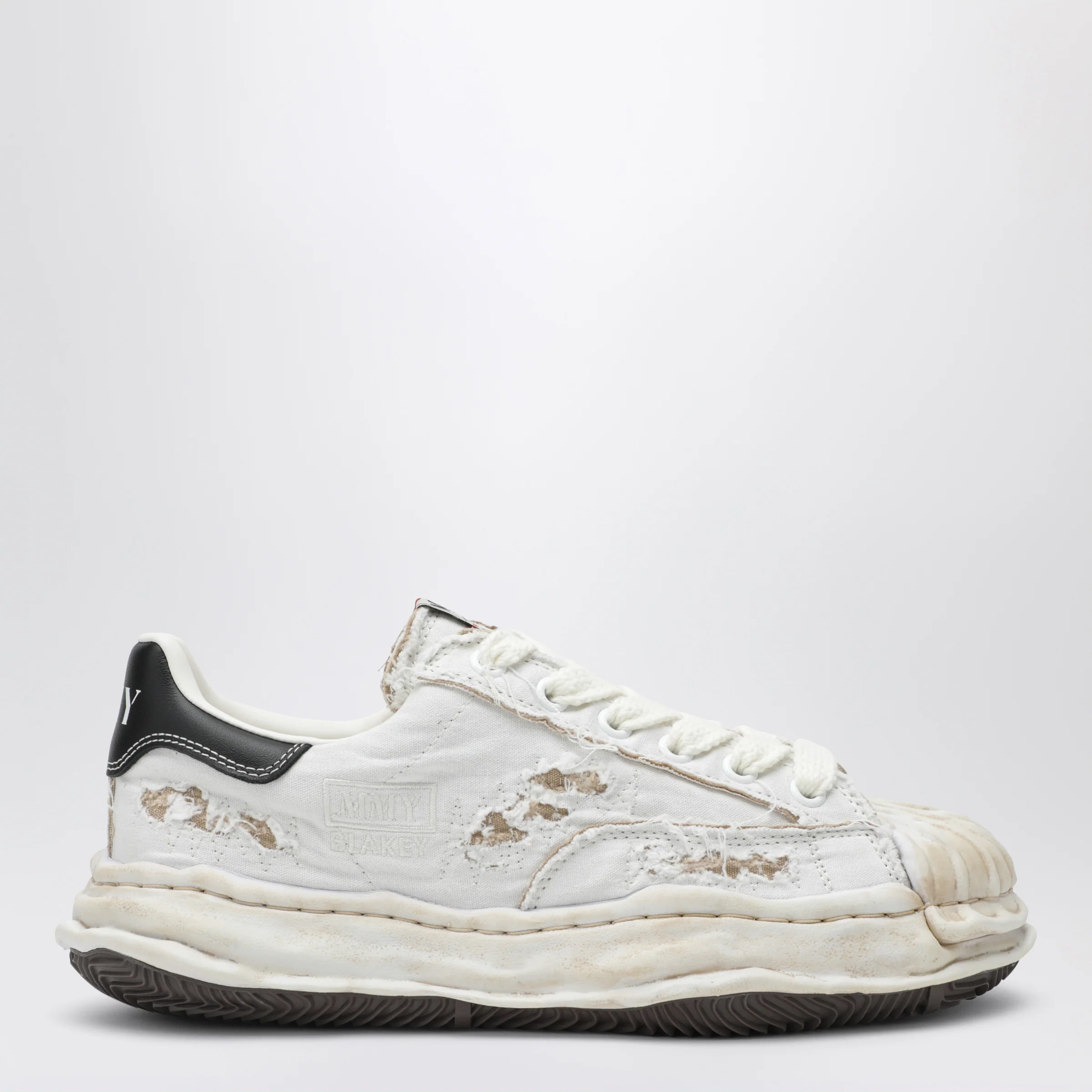 Maison MIHARA YASUHIRO Blakey sneakers in white canvas with worn effect