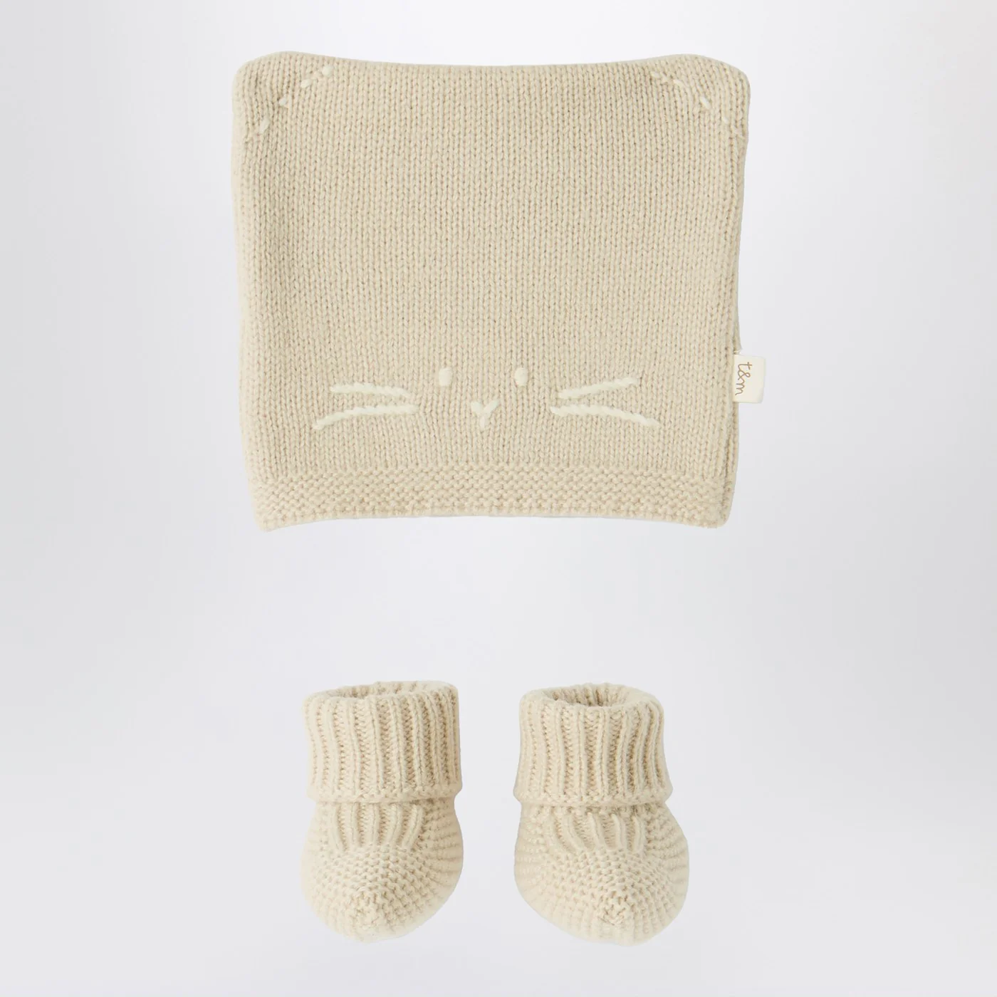 Teddy & Minou Beige knit set with hat and shoes