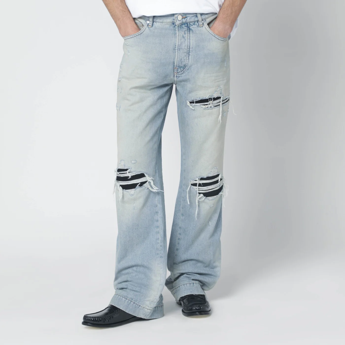 AMIRI Ripped jeans in Mist Indigo