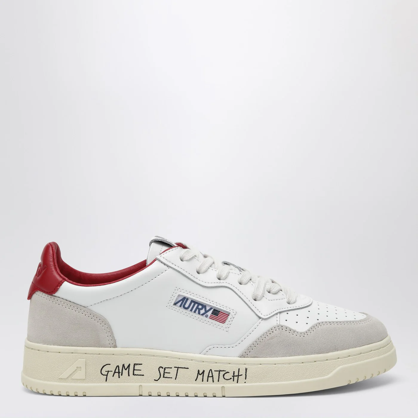 AUTRY Medalist Low sneakers in white/red leather and suede