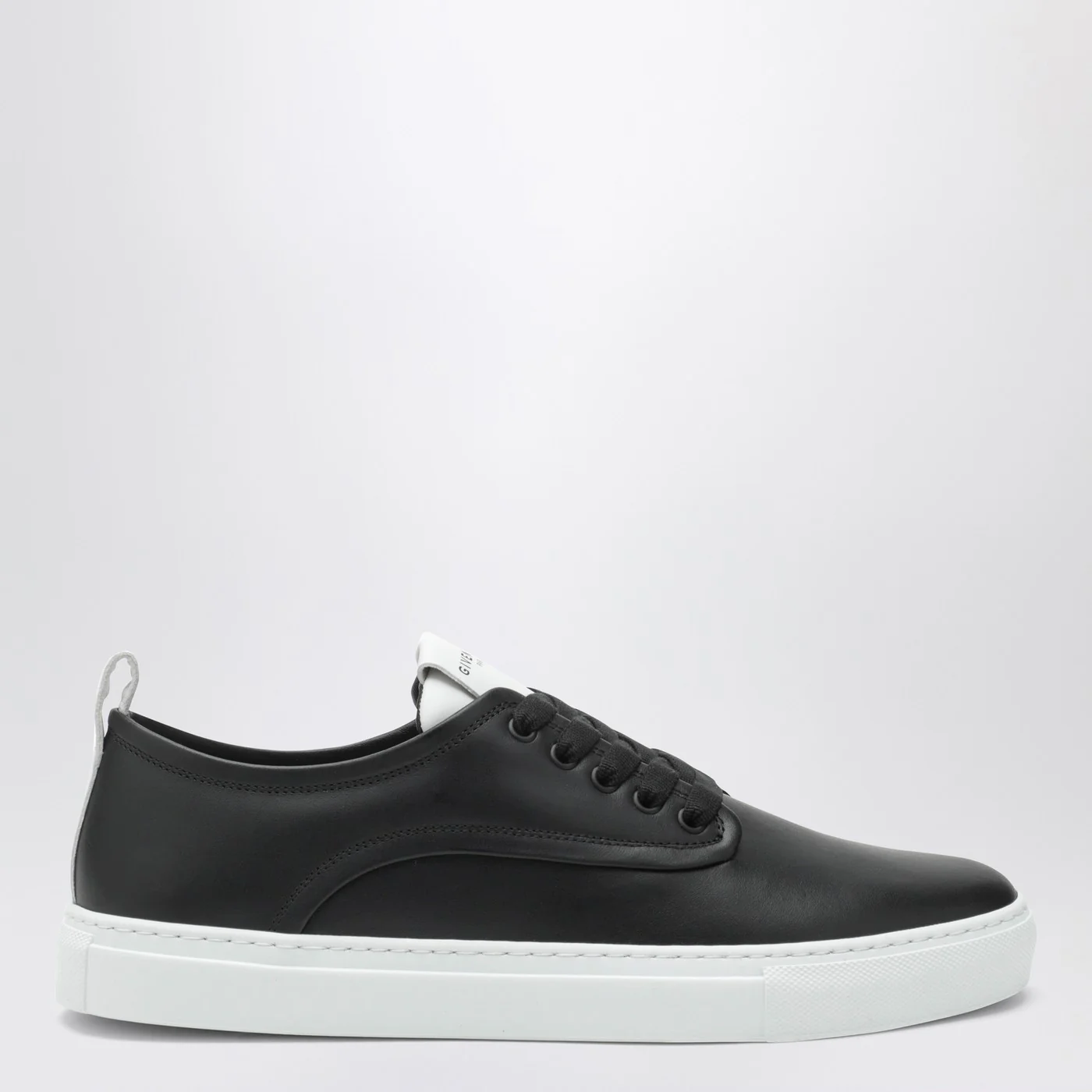 Givenchy New City sneakers in black leather