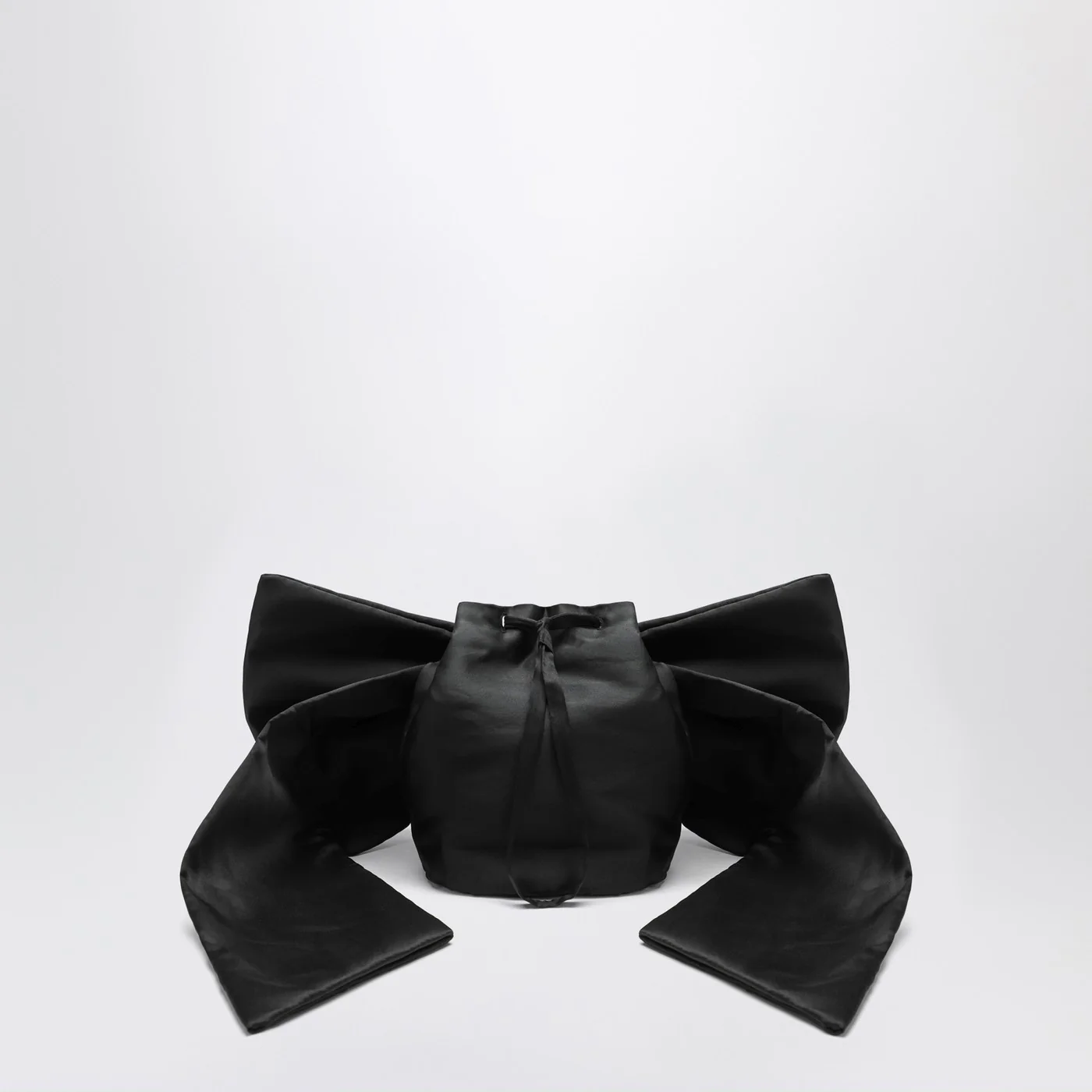 Douuod Adda bag with black bow