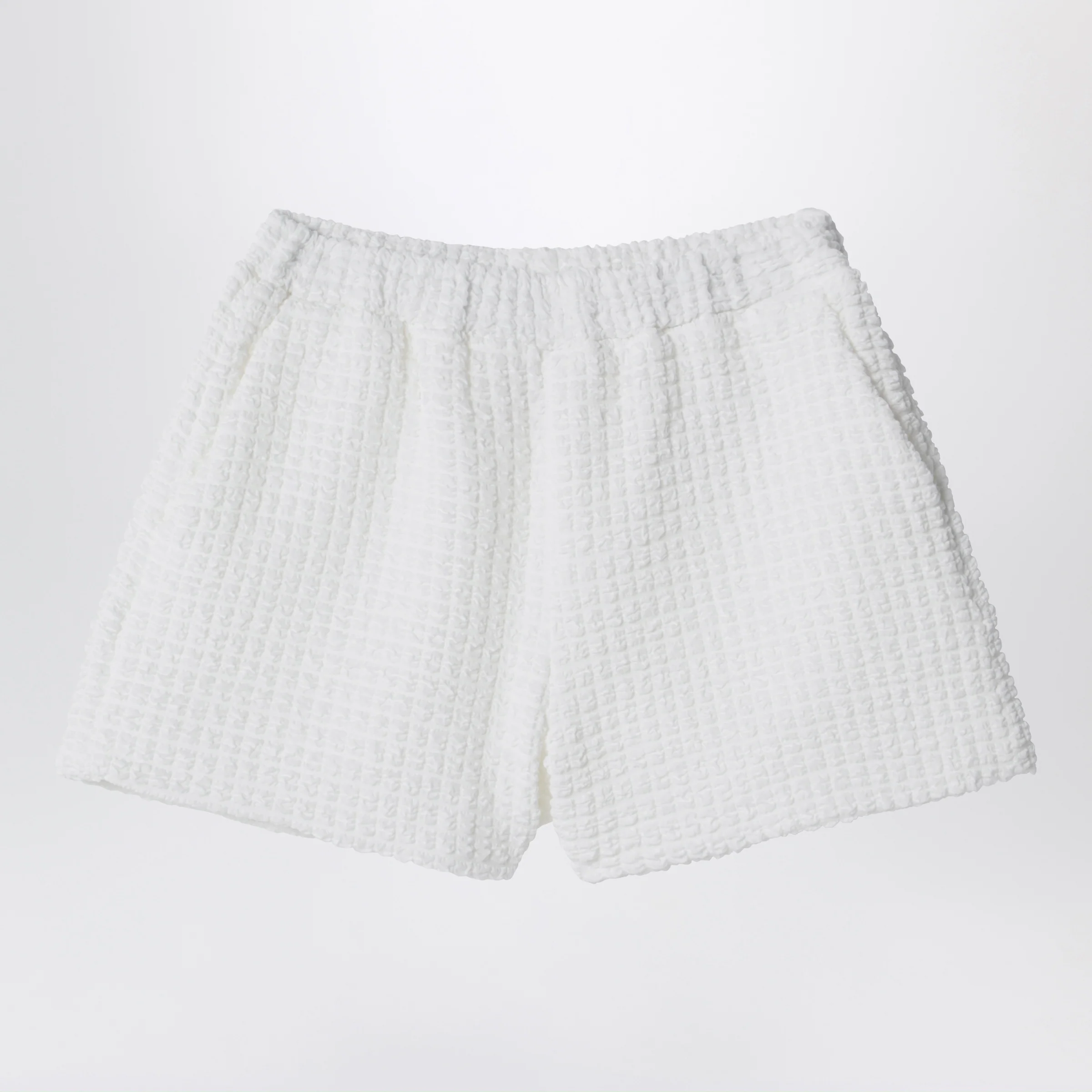 Douuod White shorts in textured fabric