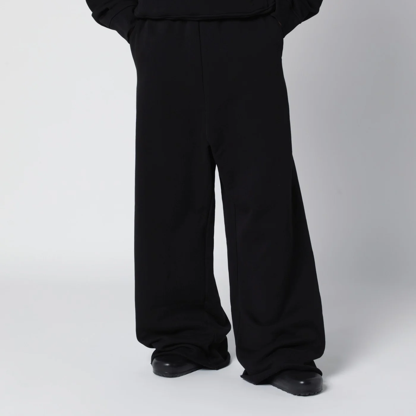 Entire Studios Black wide-leg cotton jogging trousers