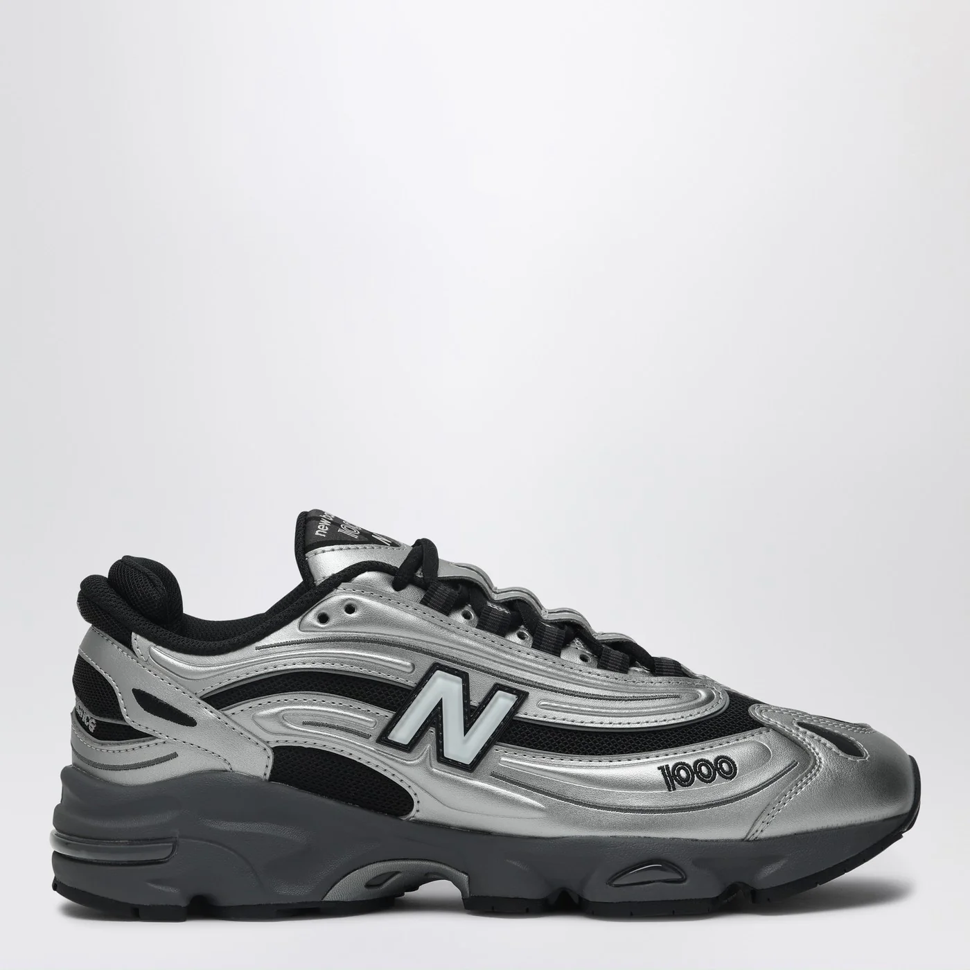 New Balance Sneakers 1000 SL in metallic silver leather