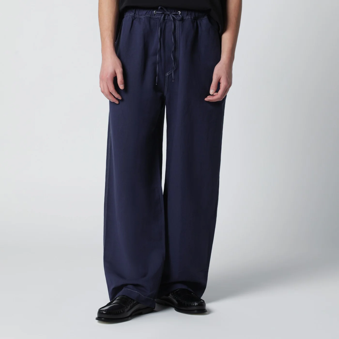 STUDIO NICHOLSON Sonny trousers indigo blue in cotton and linen