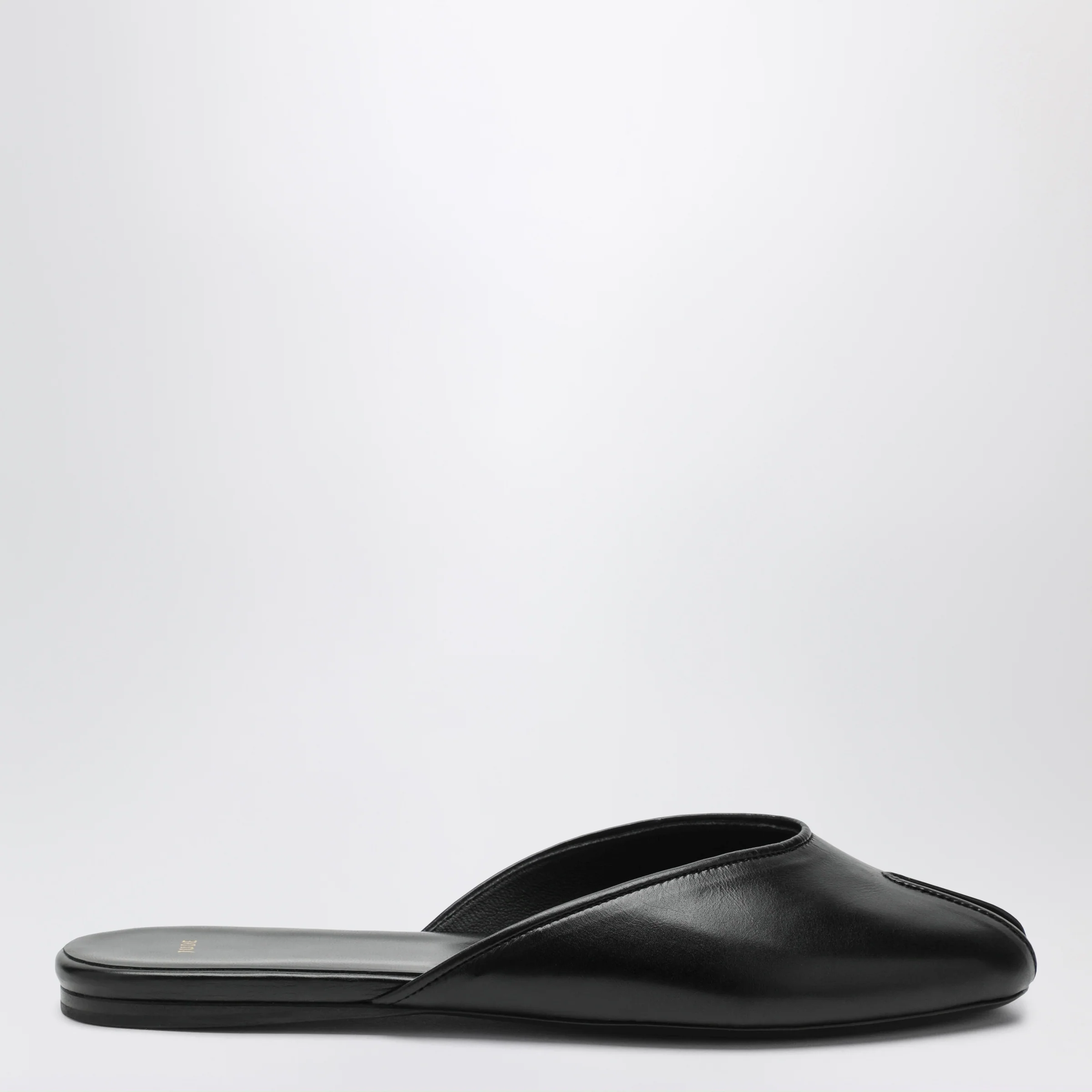 Jude Date low sabot in black leather