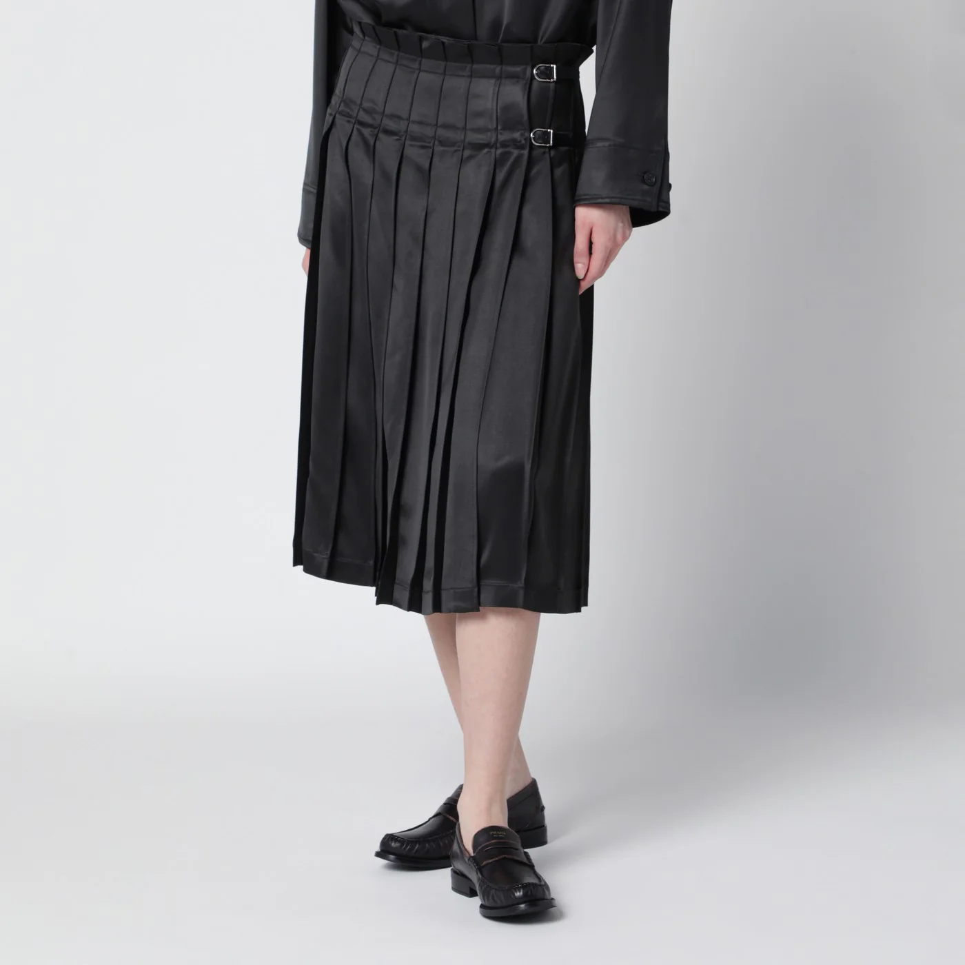 Durazzi Milano Dark grey glossy viscose pleated skirt