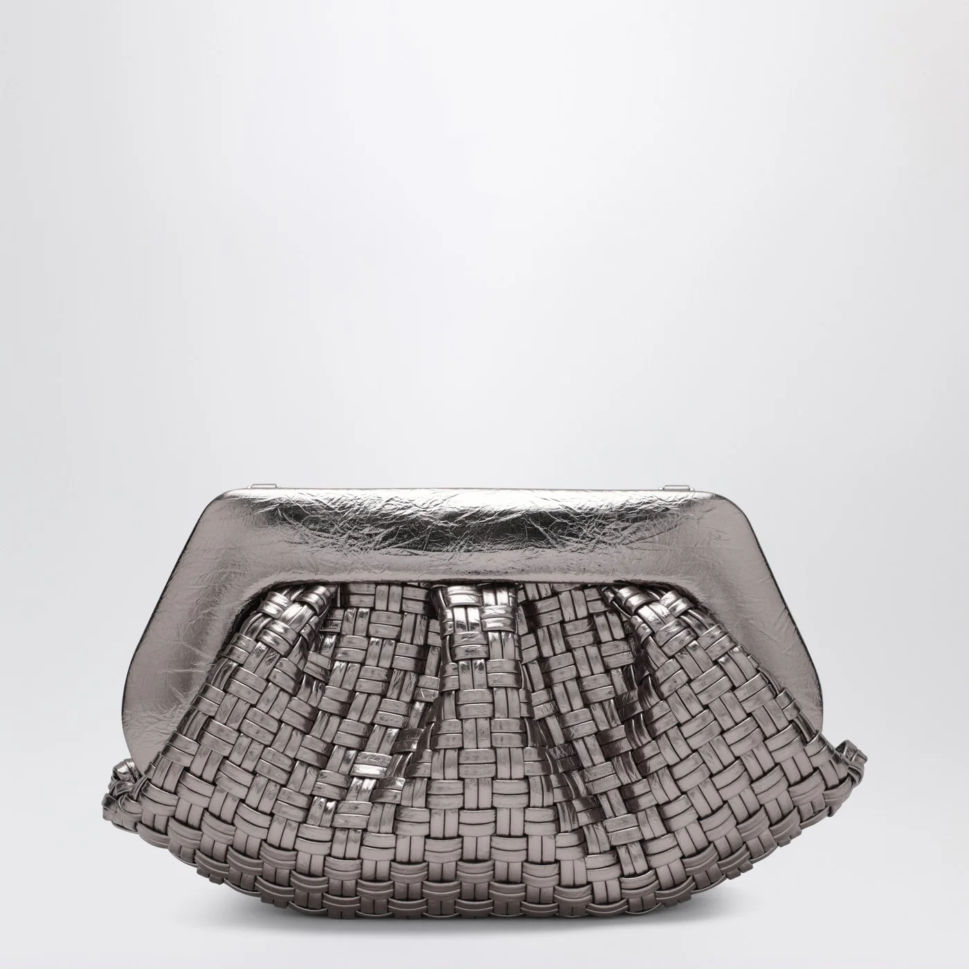 THEMOIRè Woven silver clutch